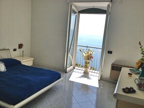 Minibar, rollaway beds, free WiFi - Villa Iazzetta (Amalfi)