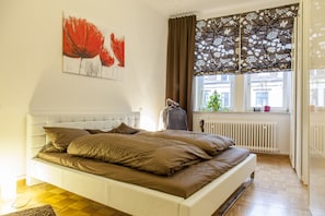 Departamento, 2 habitaciones | Decoración personalizada y muebles diferentes