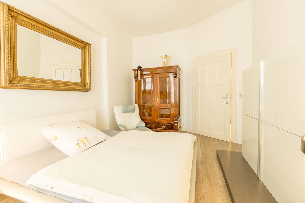 Departamento, 2 habitaciones | Decoración personalizada y muebles diferentes