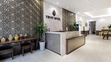 Quầy tiếp tân