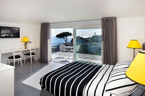 슈피리어 더블룸, 테라스, 바다 전망 | 메모리폼 침대, 책상, 방음 설비, 무료 WiFi