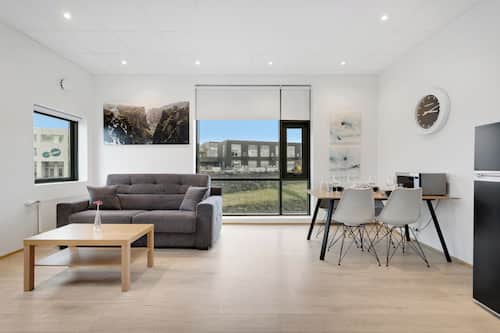 Blue Mountain Apartments- Family Studio | Living area