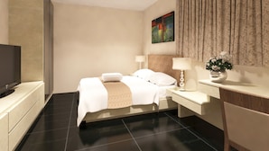 In-room safe, desk, iron/ironing board, cribs (surcharge) - Triple 2 Studio (Singapore)