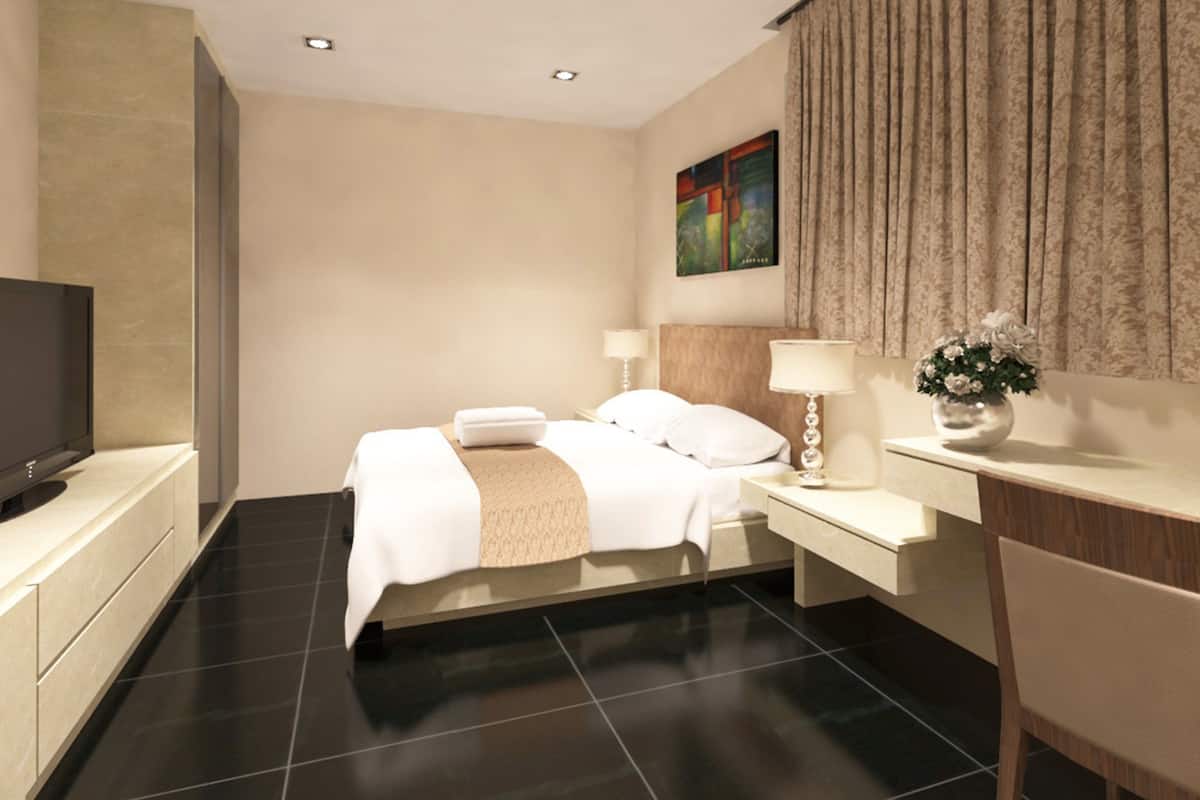 In-room safe, desk, iron/ironing board, cribs (surcharge)