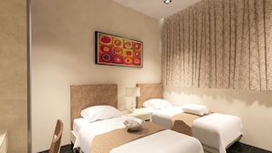 Standard Studio | In-room safe, desk, iron/ironing board, cribs (surcharge) - Triple 2 Studio (Singapore)