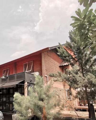 斯里努爾洛奇飯店