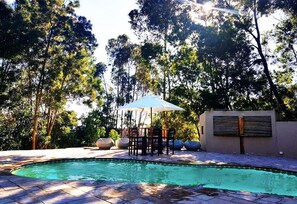 Kolam renang terbuka 