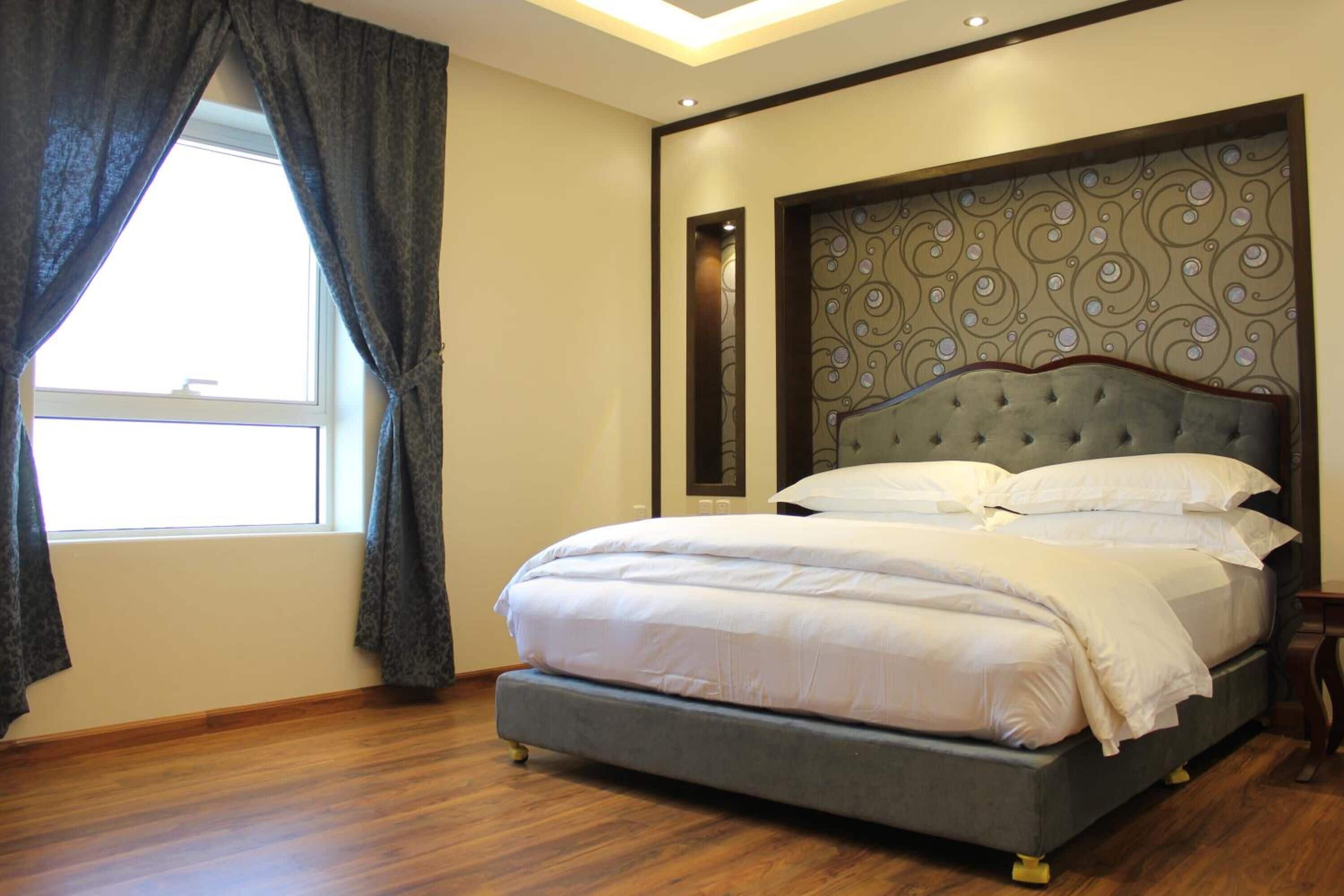 Minibar, in-room safe, desk, soundproofing