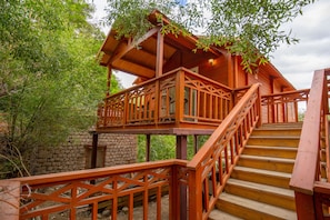 Superior Tree House | Staircase - Lha - Ri - Sa Resort (Leh)