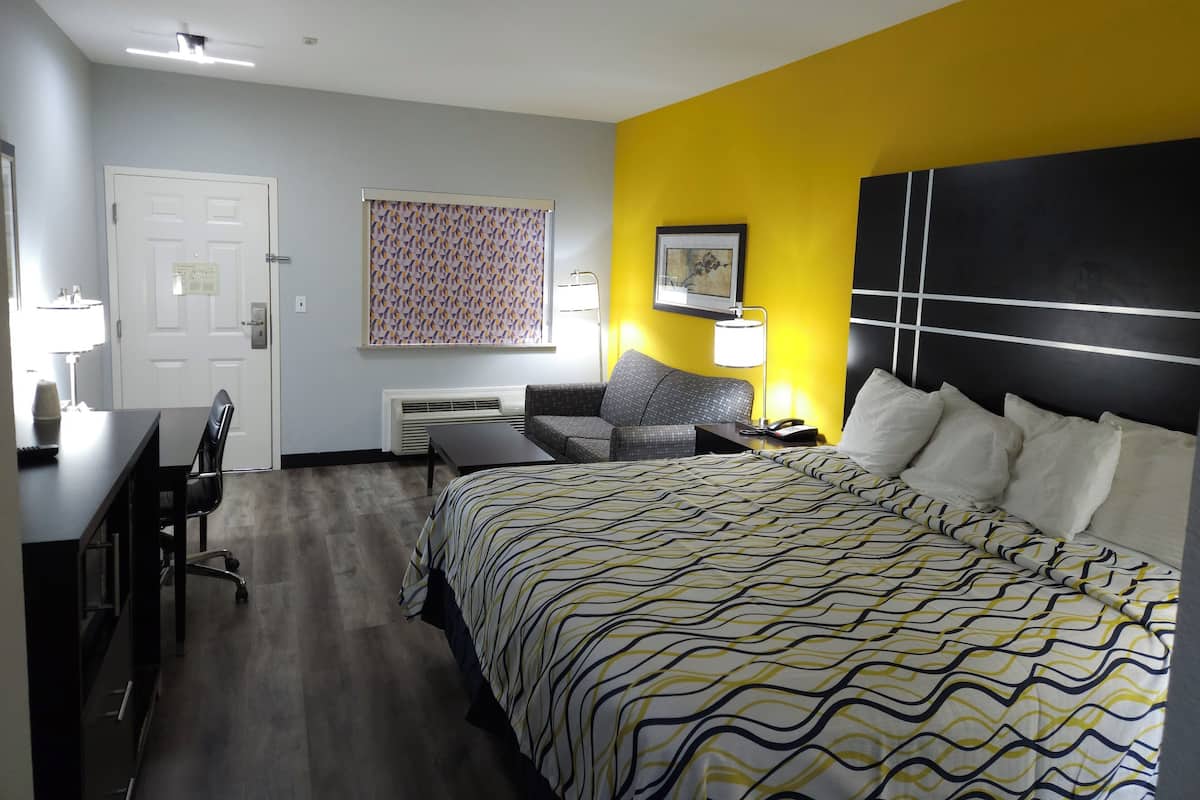 Premium bedding, desk, iron/ironing board, rollaway beds
