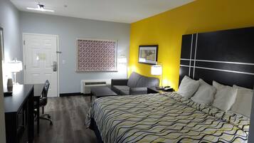 Ropa de cama de alta calidad y escritorio