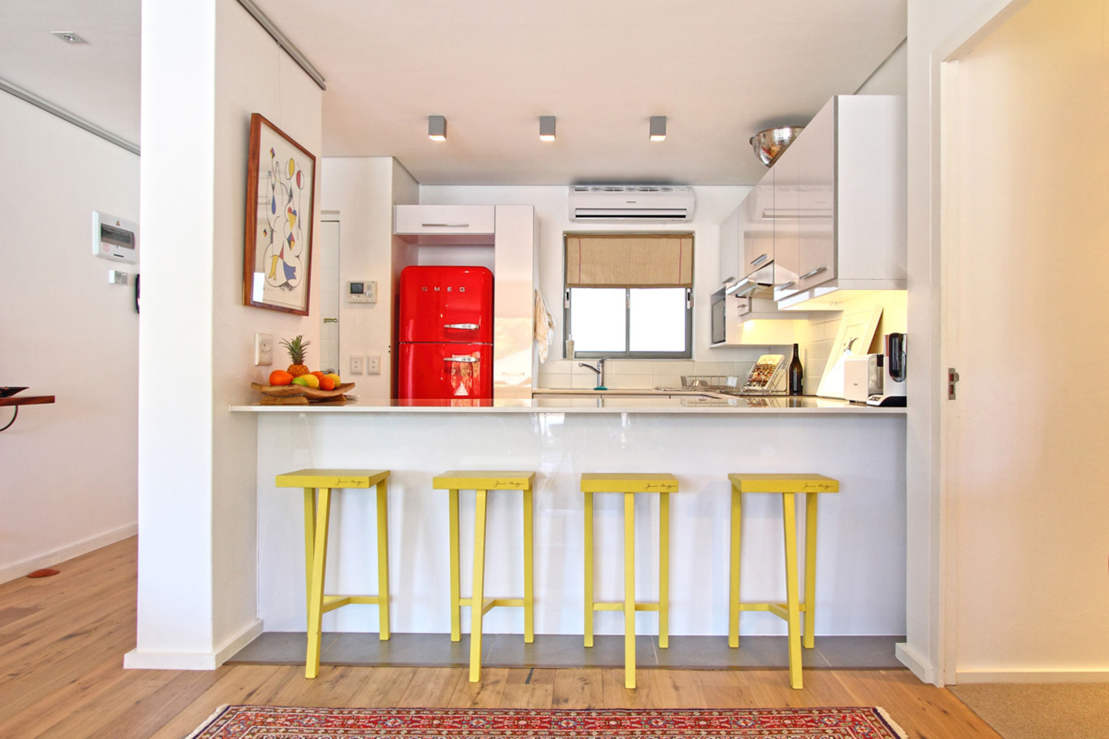 Apartment, 3 Bedrooms | Private kitchen | Full-size fridge, microwave, oven, stovetop