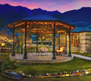 Frühstück, Mittagessen, Abendessen, Speisen im Freien 