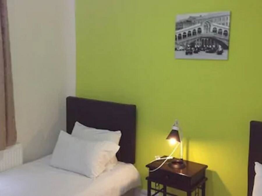 1 habitación y caja de seguridad en la habitación