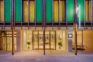 Exterior - NH Trento (Trento)