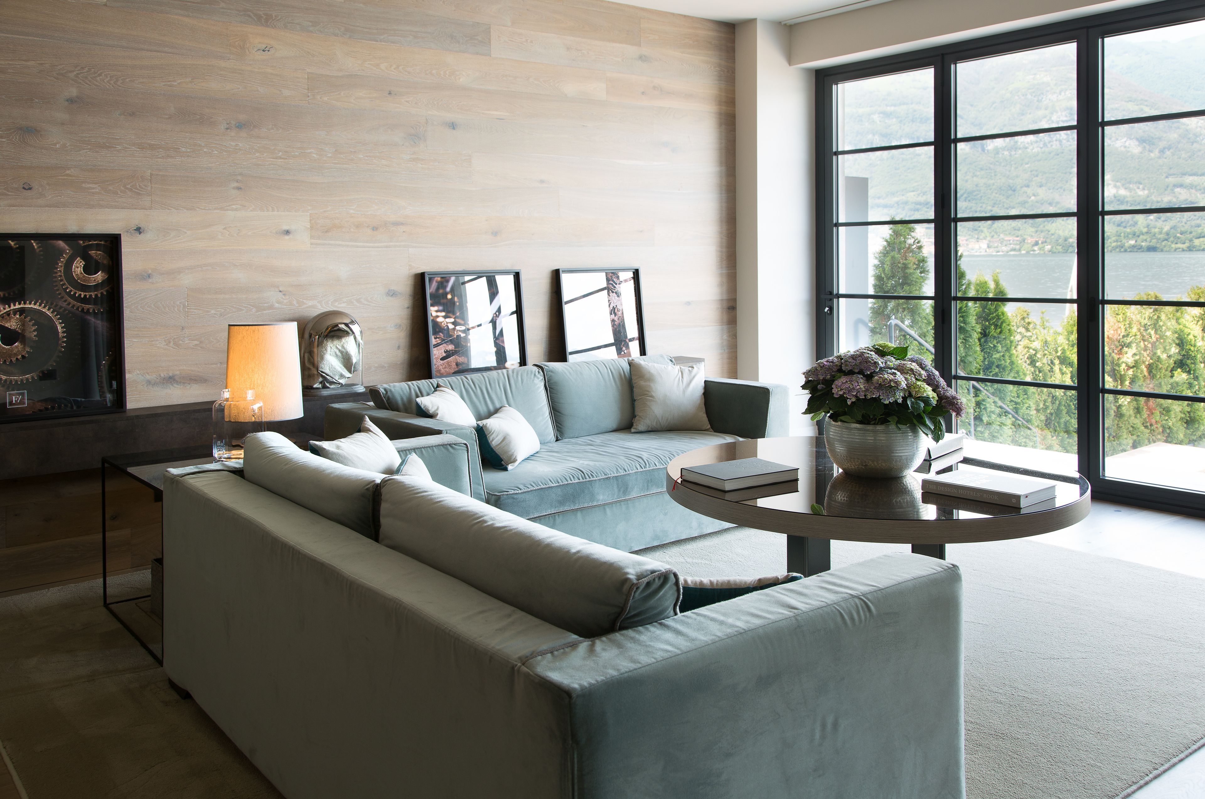 grand suite, lake view | frette italian sheets, premium bedding, in-room safe