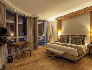 Premium bedding, minibar, in-room safe, desk - Puerto Norte Design Hotel (Rosario)