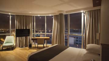 Suite (Parana) | Ropa de cama de alta calidad y minibar