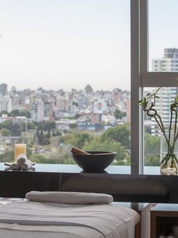 Trị liệu toàn thân, massage đá nóng, massage mô sâu, massage tiền sản