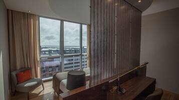 Premium Room (Parana) | Premium bedding, minibar, in-room safe, desk