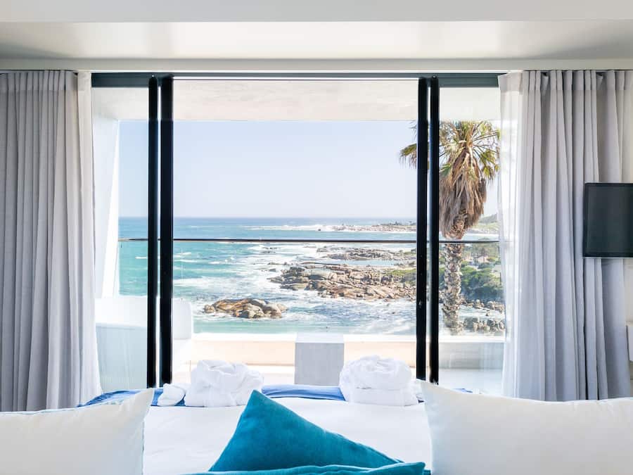 Executive Suite, Sea View | Egyptian cotton sheets, premium bedding, minibar, in-room safe