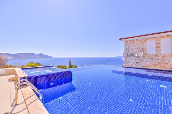 Outdoor pool, pool umbrellas, sun loungers