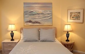 Standard Condo, 3 Bedrooms, 2 Bathrooms, Ocean View (405) | 3 bedrooms, individually decorated, individually furnished, WiFi - White Caps by Sugar Sands Realty (Orange Beach)