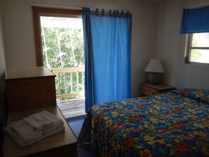 Standard Apartment, 2 Bedrooms, Kitchen, Canal View | 1 bedroom, free WiFi - Ed & Ellen's Lodging Big Pine Key (Big Pine Key)