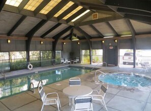 Indoor pool, outdoor pool, pool loungers - Windward Pointe by Sugar Sands Realty (Orange Beach)