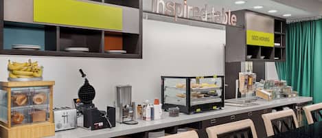 Free daily continental breakfast