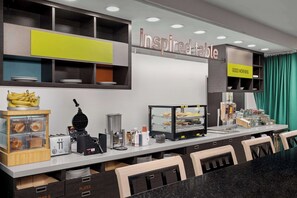 Colazione continentale inclusa, servita tutte le mattine 
