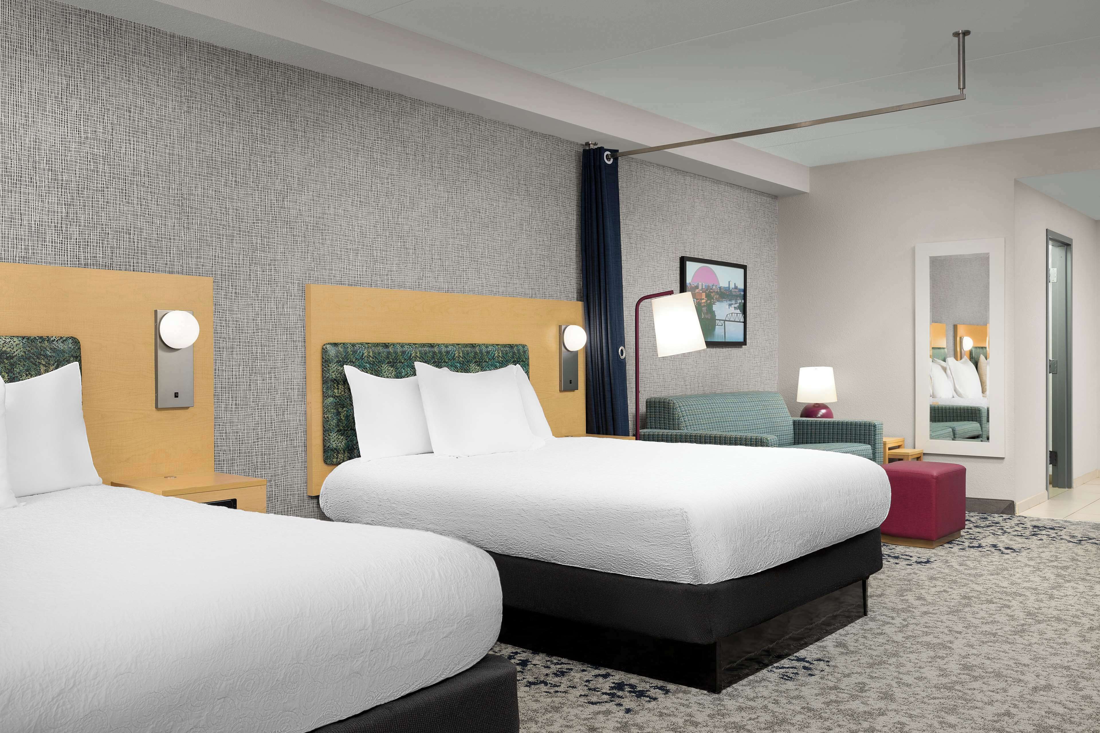 50-inch flat-screen tv with cable channels