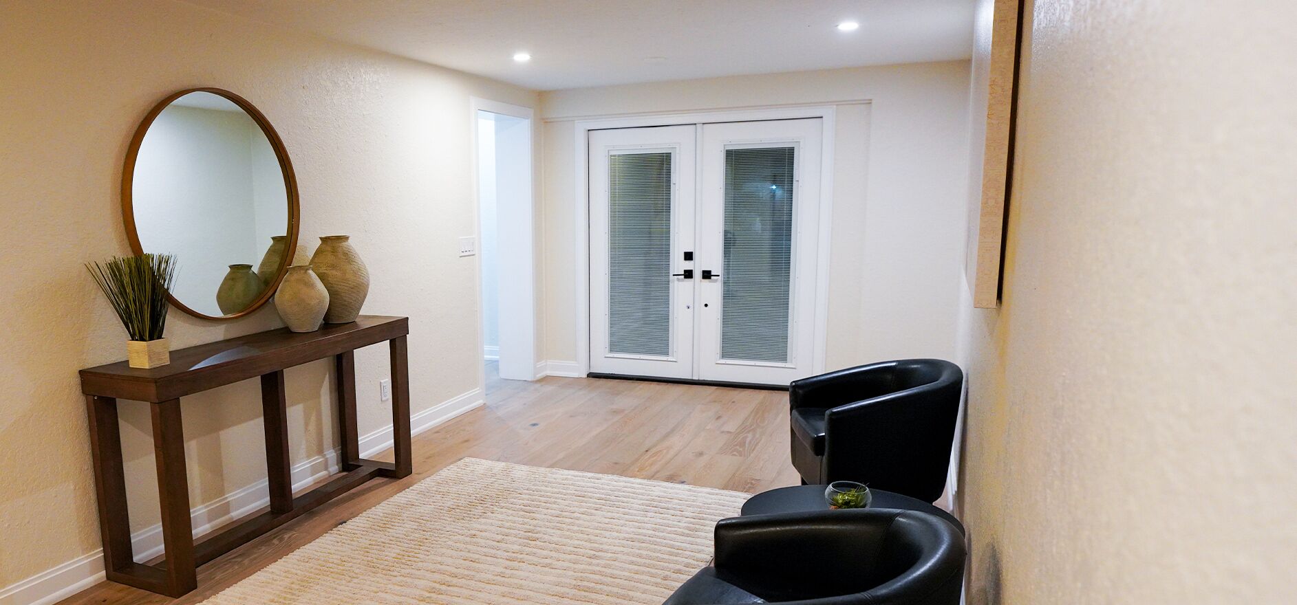 waterfront house | living area | 42-inch smart tv with digital channels, tv