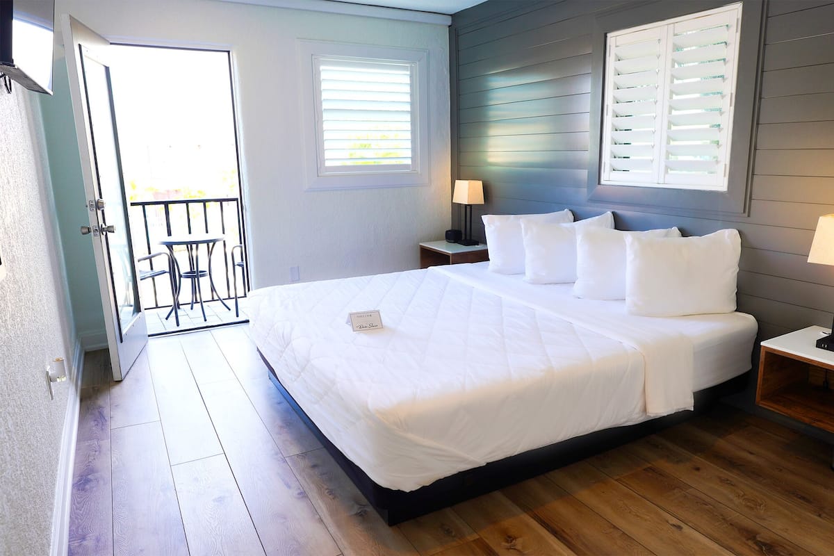 King Suite with Balcony | 1 bedroom, premium bedding, iron/ironing board, free WiFi