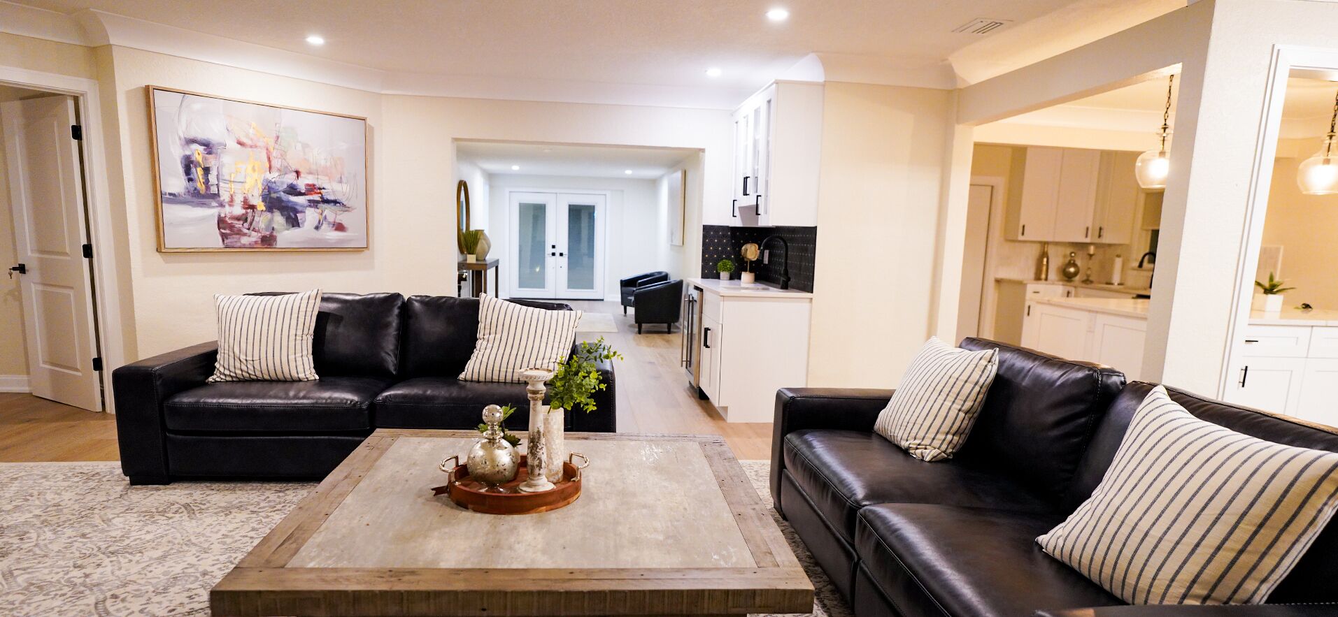 waterfront house | living area | 42-inch smart tv with digital channels, tv