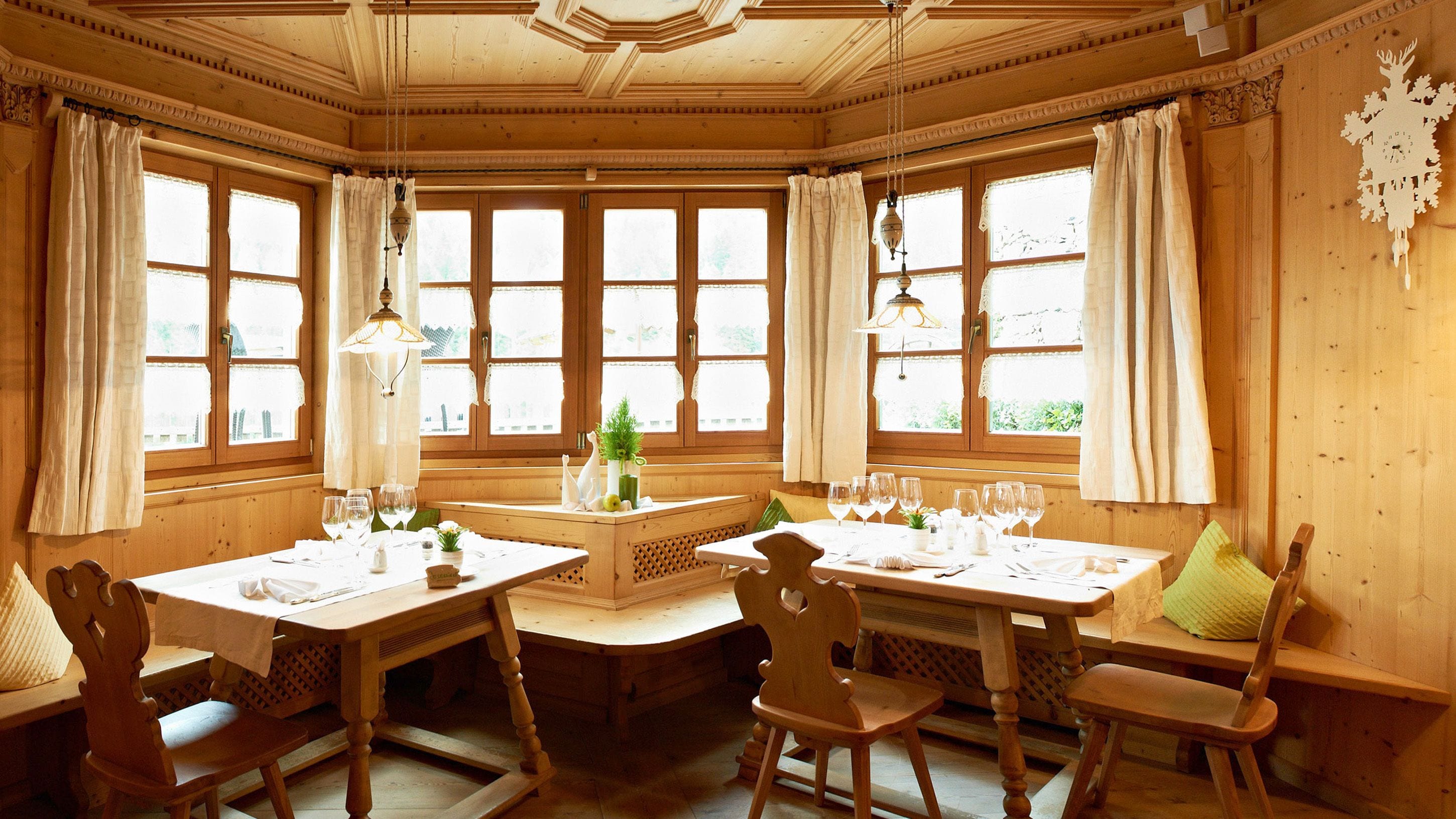 Breakfast, lunch, dinner served; local cuisine 