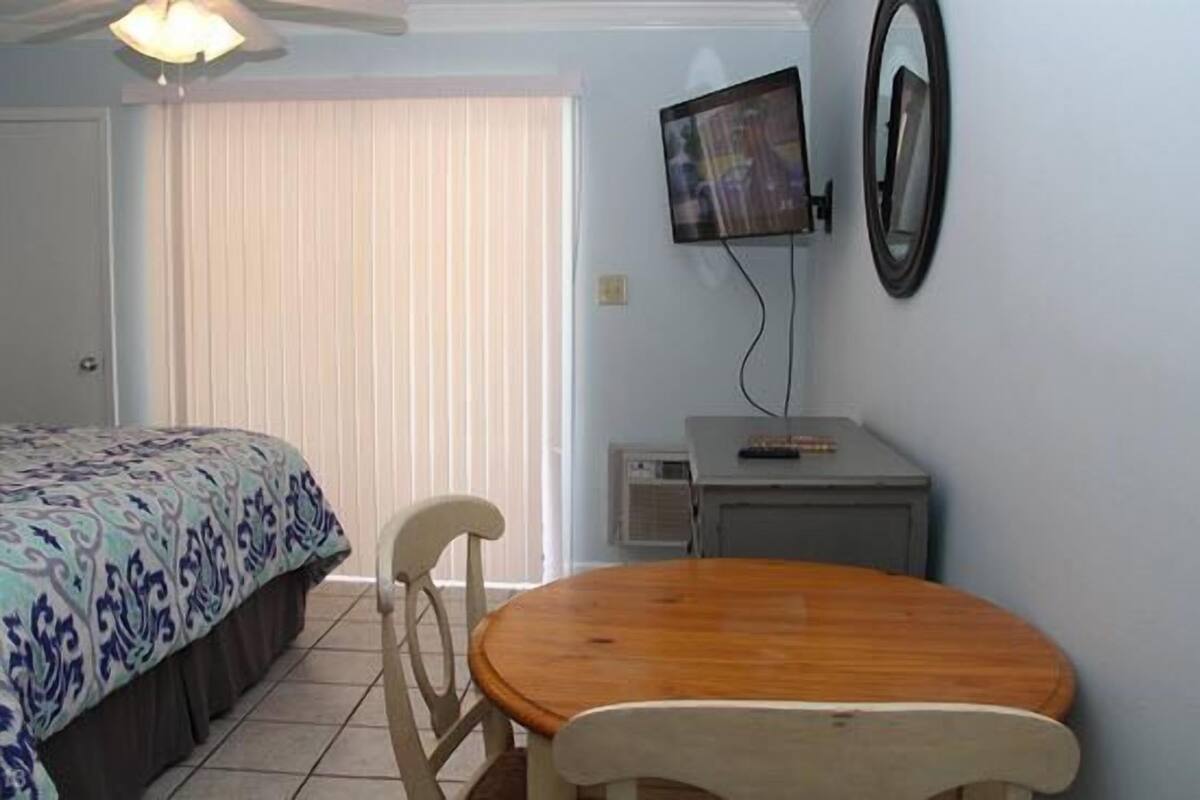 Estudio, vistas parciales al mar (135) | Wifi gratis, decoración individual, mobiliario individual