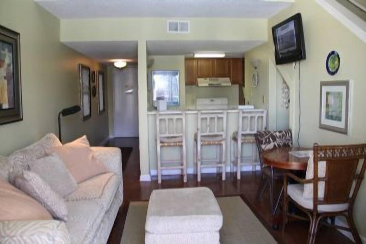 Apartamento, 1 cama de matrimonio grande con sofá cama | Wifi gratis, decoración individual, mobiliario individual