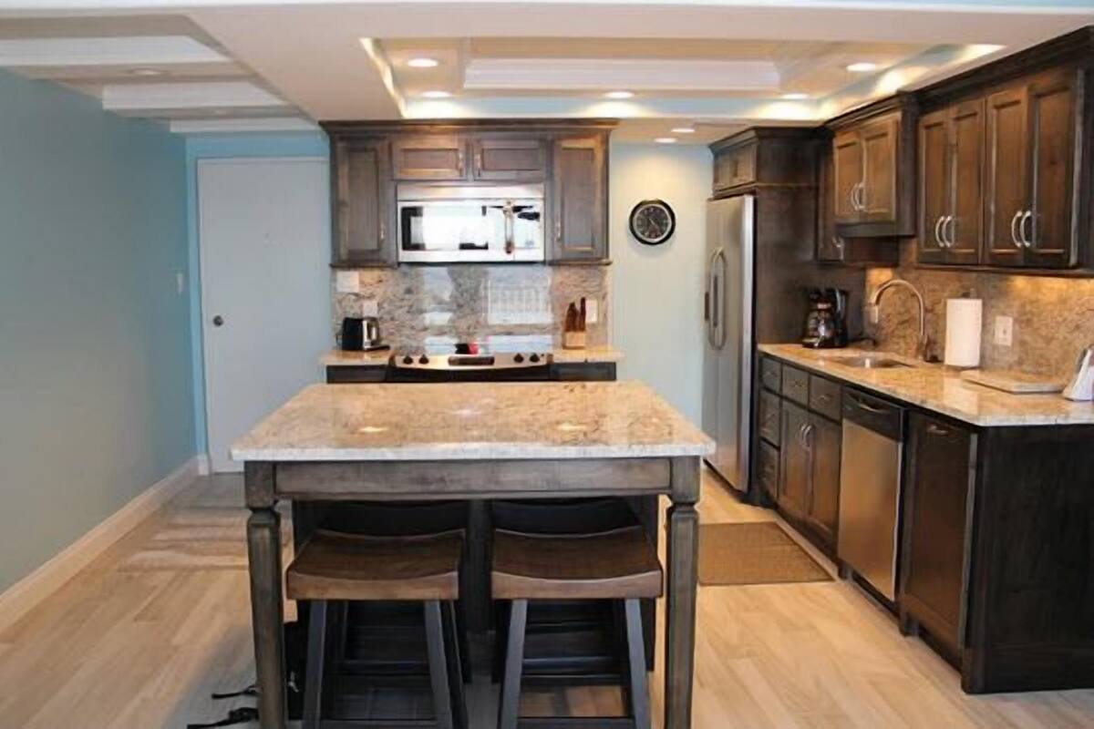 Apartamento estándar, 2 habitaciones (241) | Cocina privada | Cafetera o tetera, frigorífico grande, placa de cocina y lavavajillas