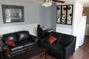 公寓, 1 間臥室 (Queen Bed) | 獨特裝潢、布置獨特、熨斗/熨衣板、免費折疊床/加床