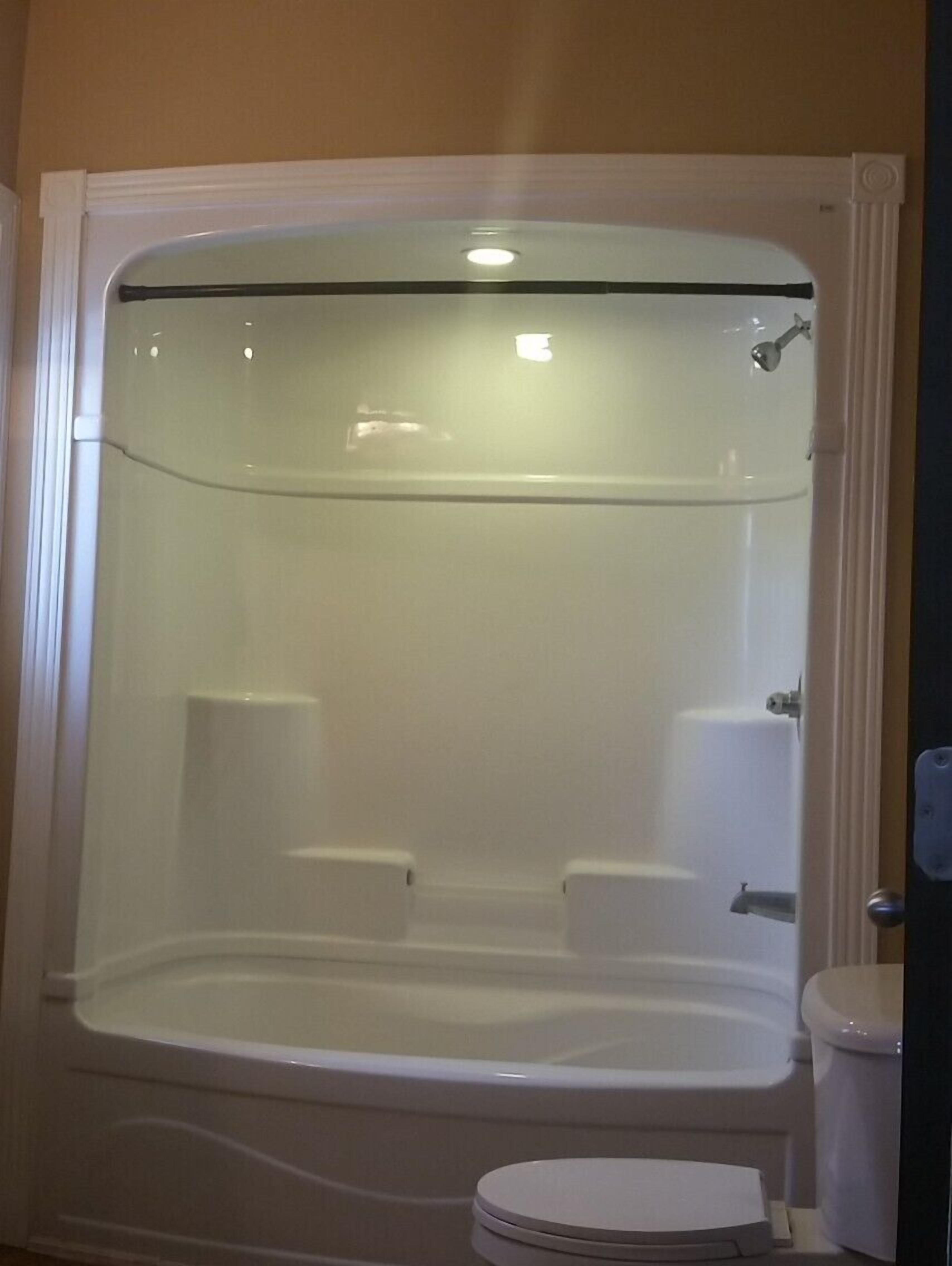 Apartment, 2 Bedrooms (Queen and Double 1st floor) | Bathroom shower