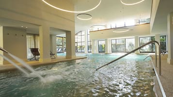Indoor pool, pool loungers