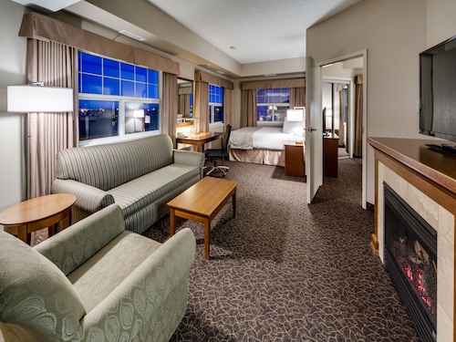 Heritage Inn & Suites