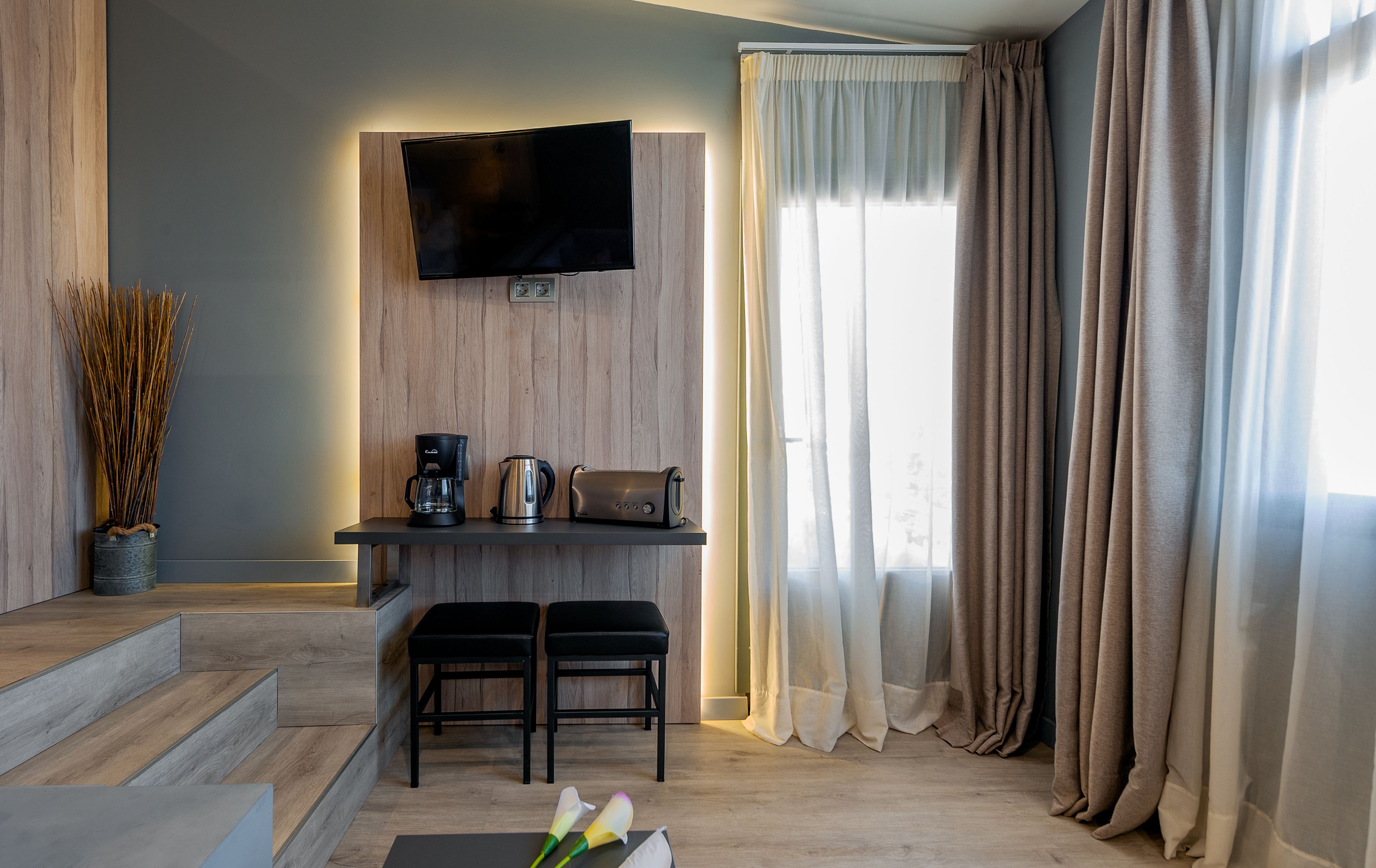 studio | in-room safe, free wifi