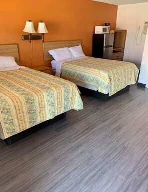 Economy Double Room, Refrigerator & Microwave, Ground Floor | Soundproofing, free WiFi