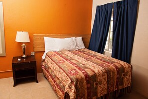 Soundproofing, free WiFi - Mustang Motel (Big Lake)