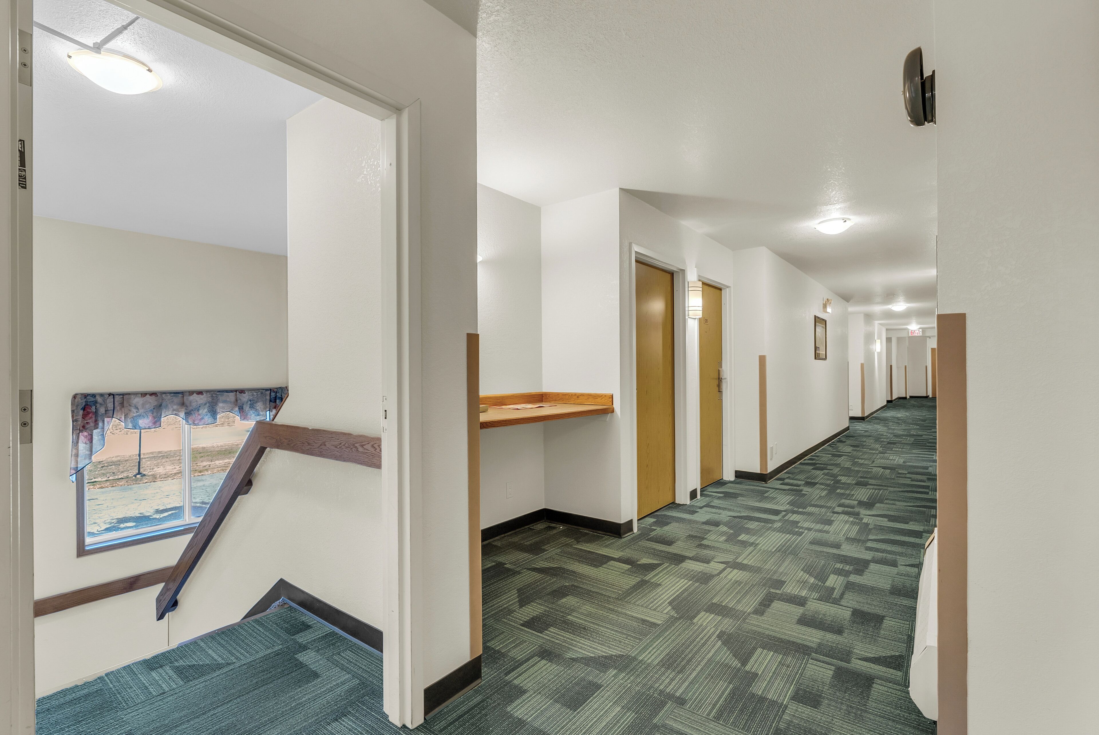 premium bedding, pillow-top beds, minibar, desk