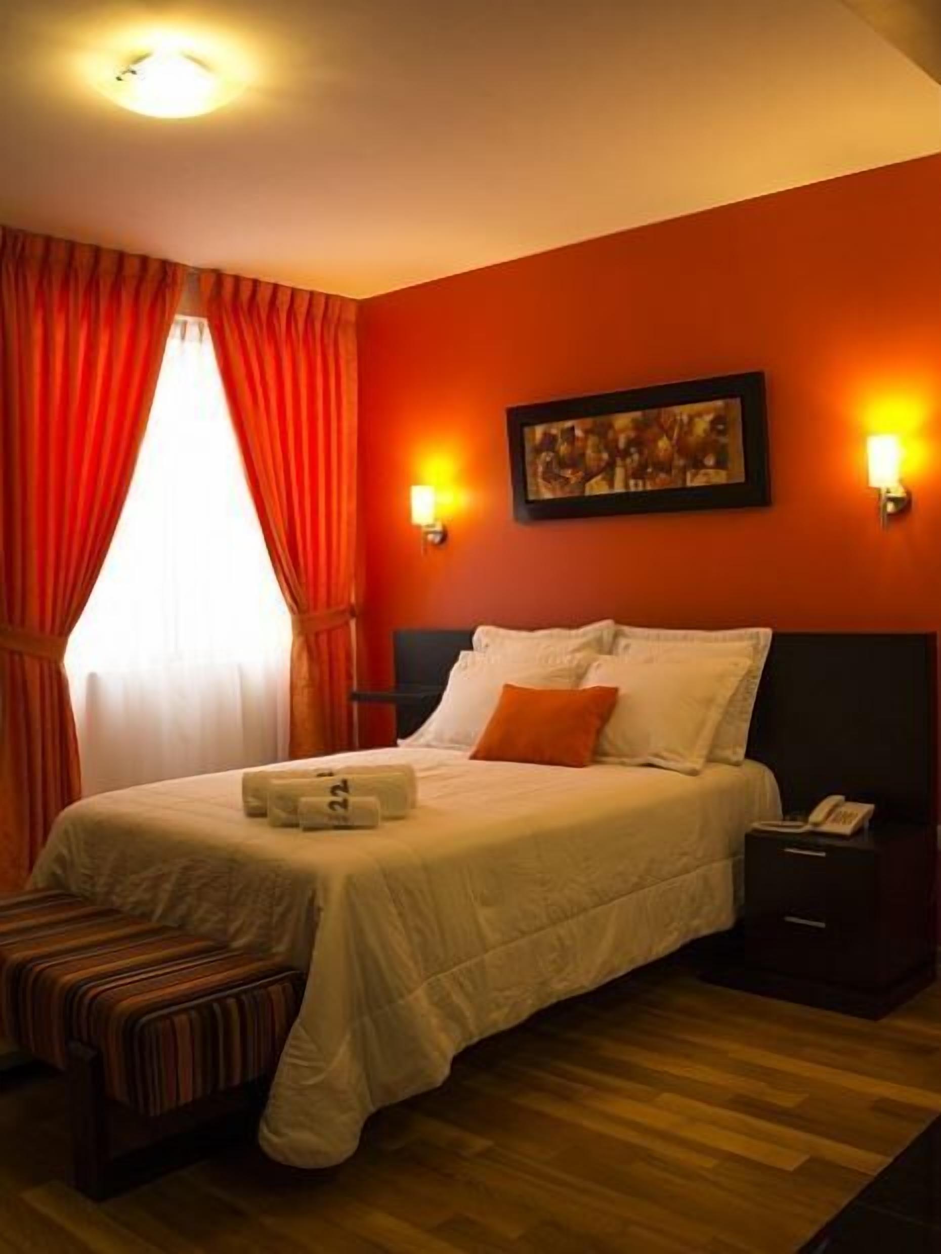 single room | individually decorated, desk, free wifi, bed sheets