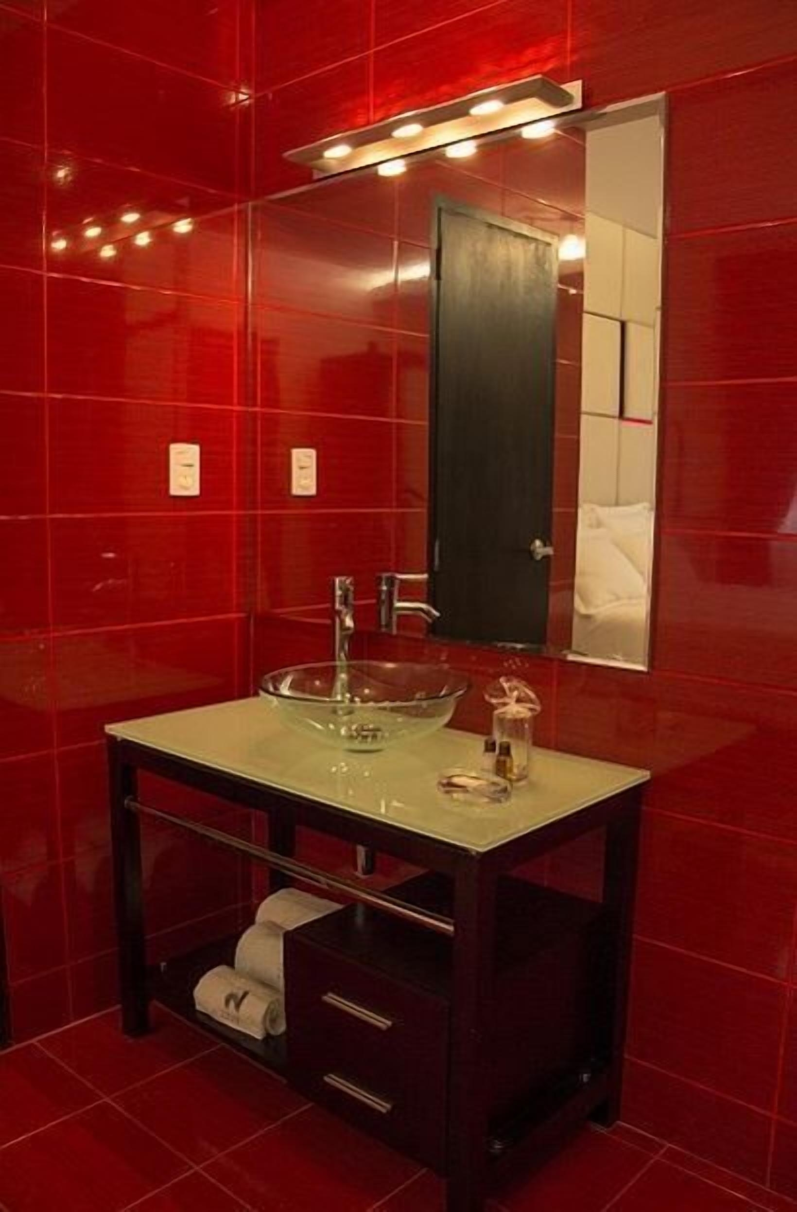 superior double room | bathroom sink