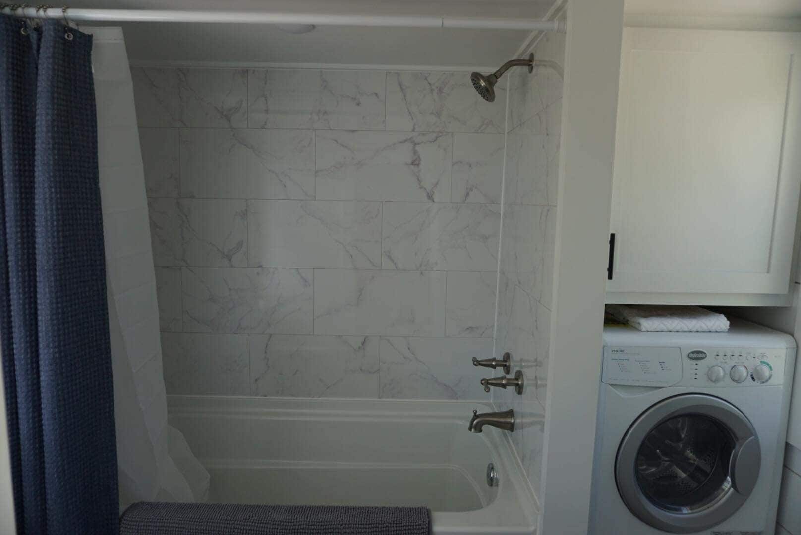 superior room | bathroom | shower, free toiletries, hair dryer, towels